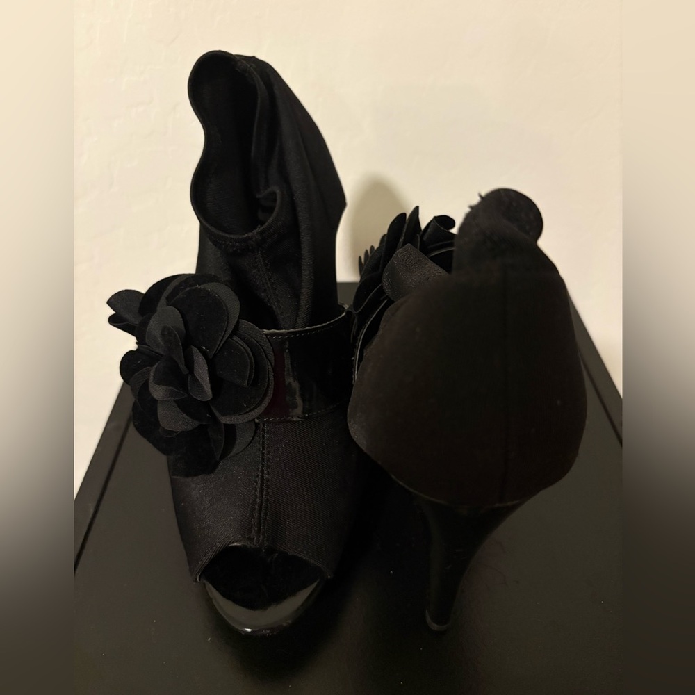 Black Peep Toe Heels with Floral Accent